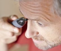 Триммер для бровей