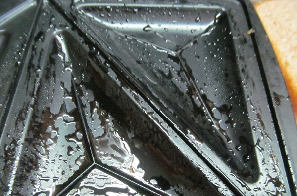 Смазывание формы маслом