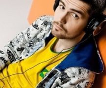 Парень с наушниками