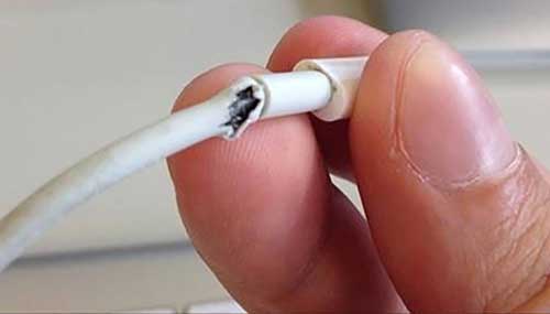 Повреждение шнура