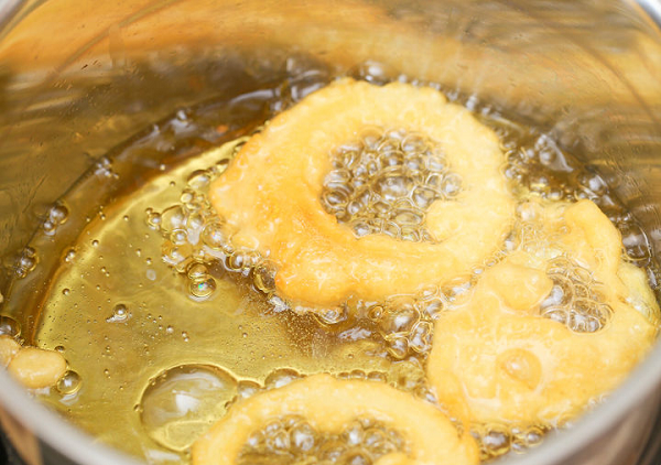 Масло во фритюрнице